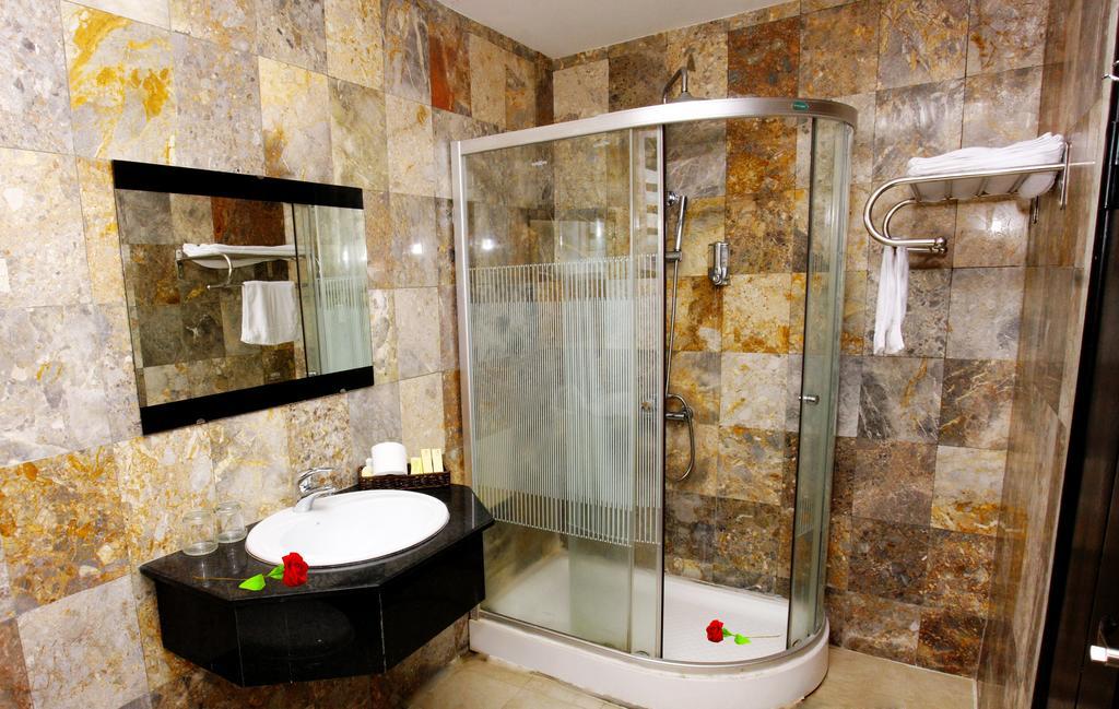 Varna Hotel Дананг Экстерьер фото