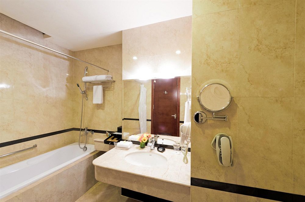 Varna Hotel Дананг Экстерьер фото